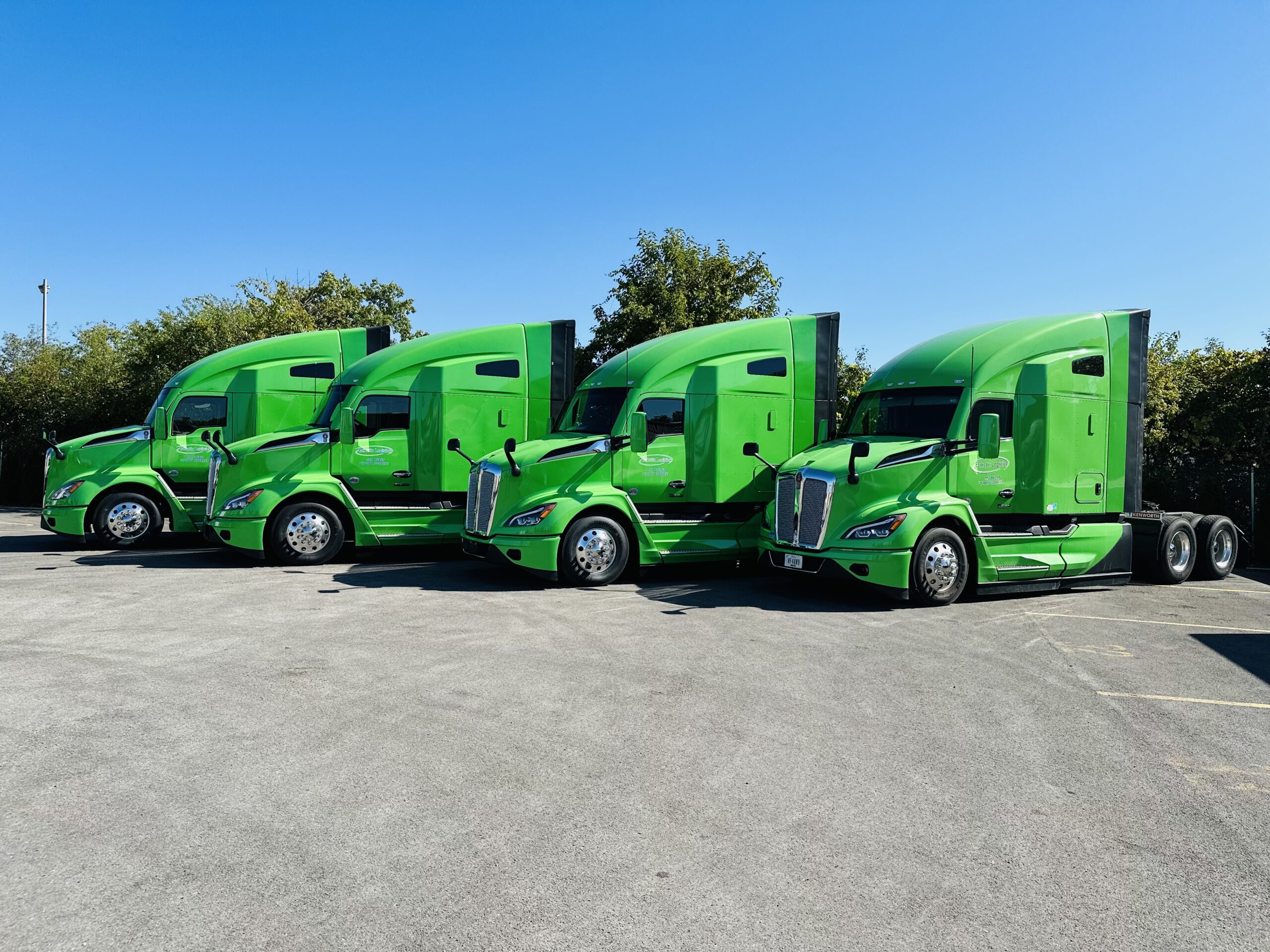 Flatbed semi-truck bg